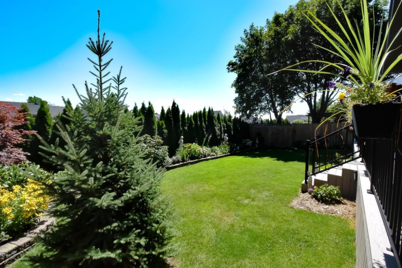 Graystone Bed & Breakfast Niagara-on-the-Lake Bagian luar foto